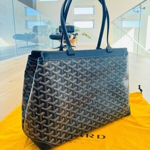 Goyard bellechasse PM navy